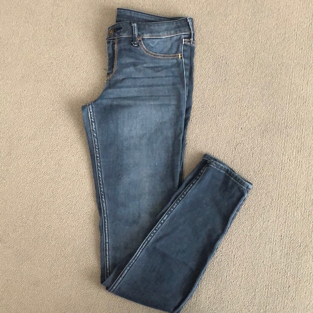 Hollister jeans